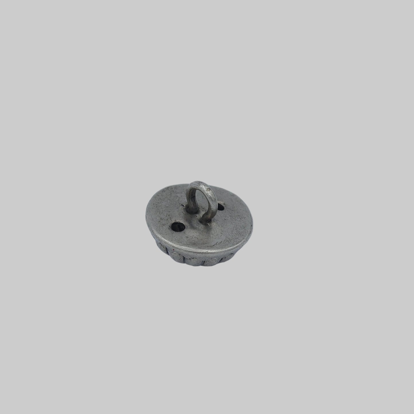Rückseite Trachtenknopf Metall altsilber mit Öse