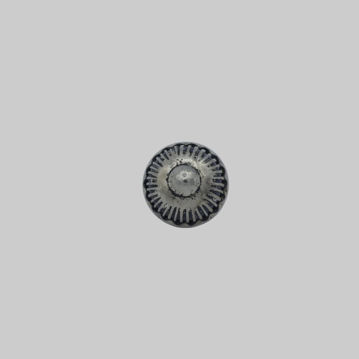Metallknopf