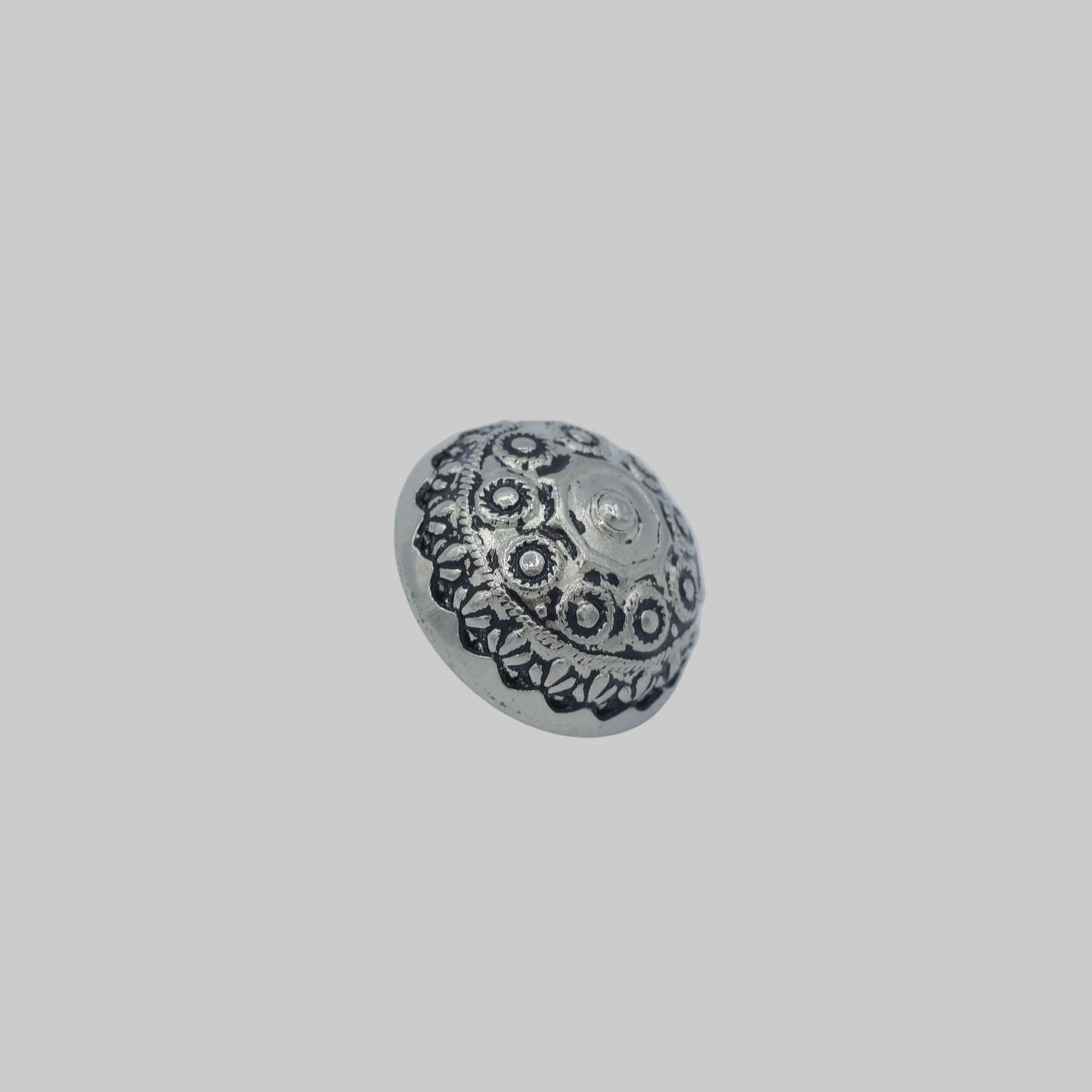 Metallknopf altsilber 15 mm Trachtenknopf mit gewölbter Form – Seitenansicht
