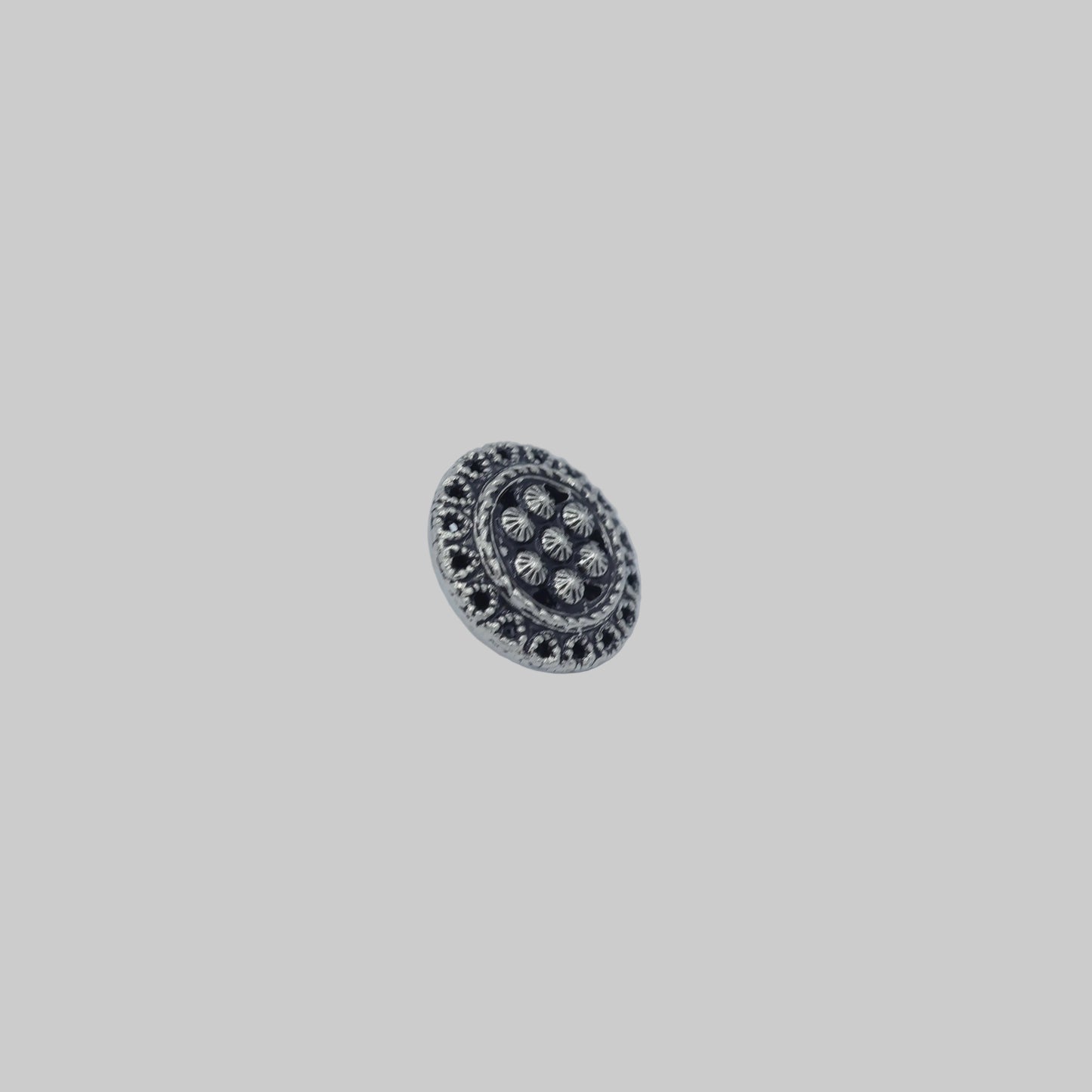 Metallknopf altsilber Trachtenknopf mit gewölbter Form – Seitenansicht
