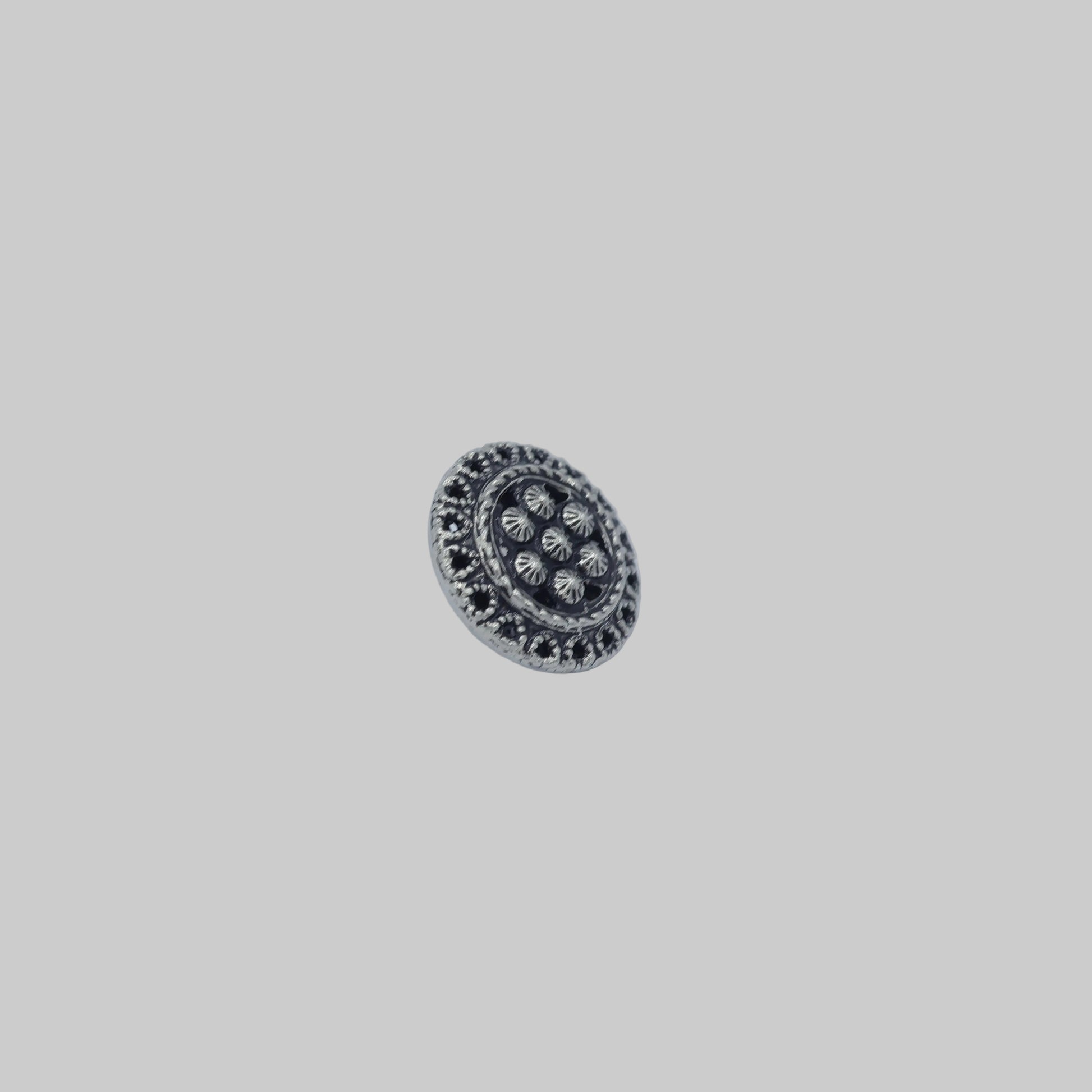Metallknopf altsilber Trachtenknopf mit gewölbter Form – Seitenansicht
